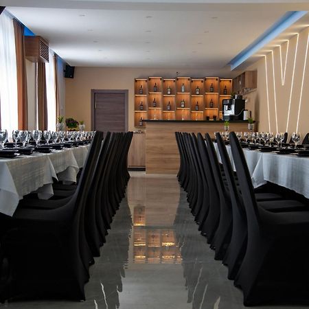 Sax-Win Hotel Pozega Luaran gambar