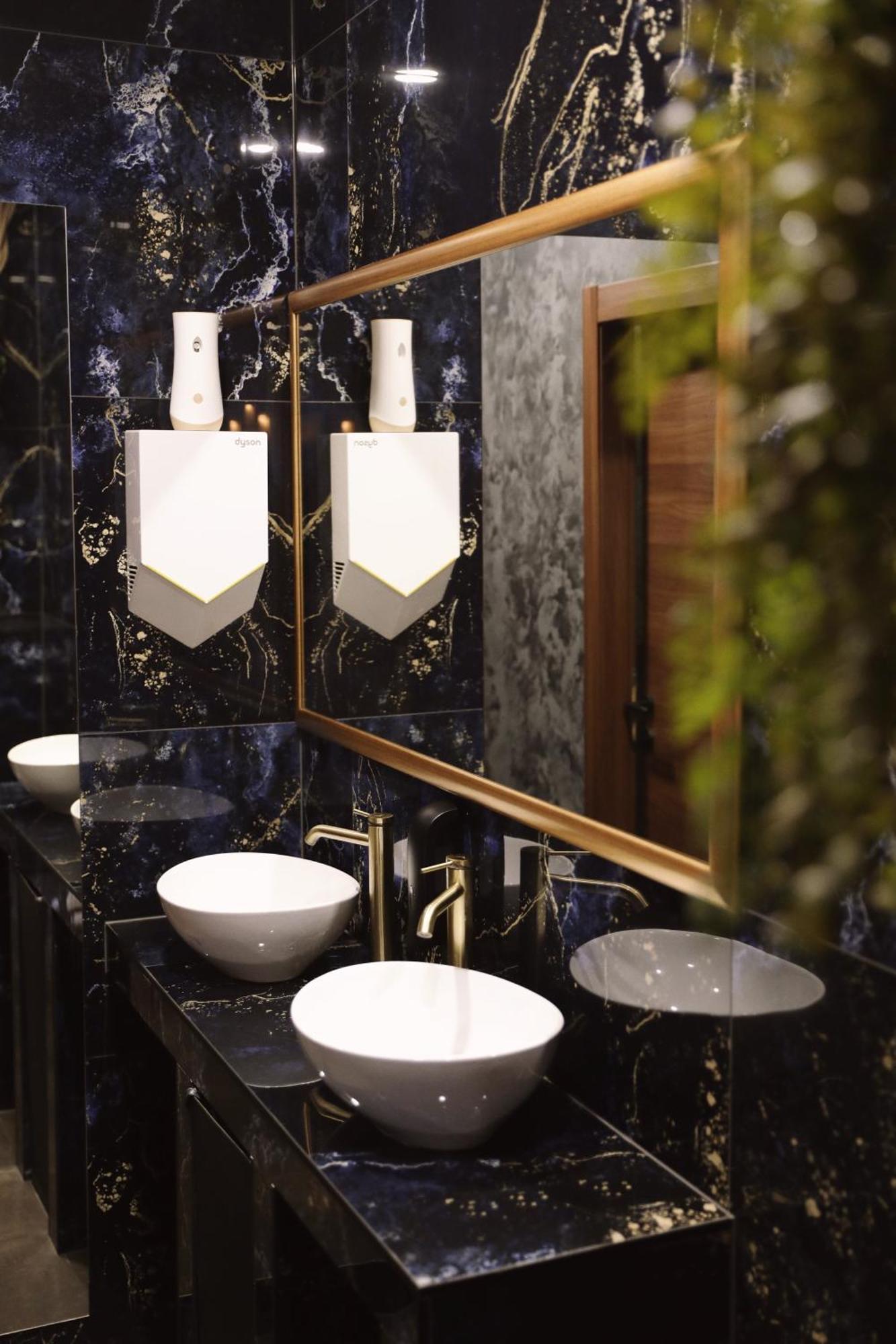 Sax-Win Hotel Pozega Luaran gambar