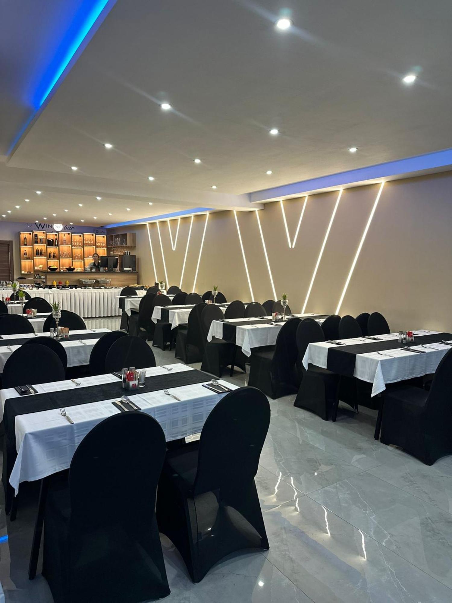 Sax-Win Hotel Pozega Luaran gambar